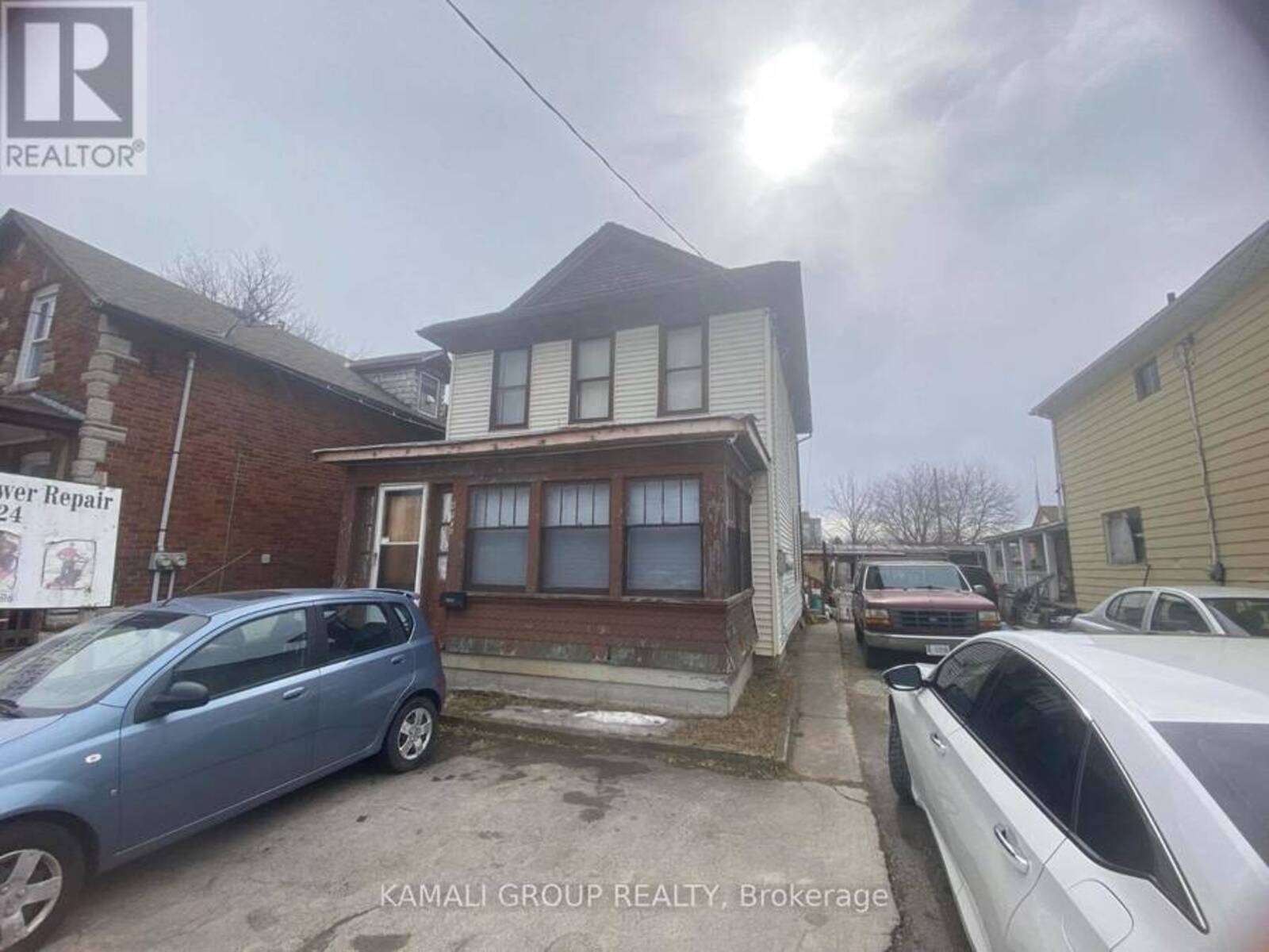 4514 BRIDGE STREET, Niagara Falls, Ontario L2E 2R7