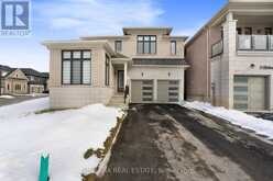 7 BALLANVIEW COURT | Whitchurch-Stouffville Ontario | Slide Image Two