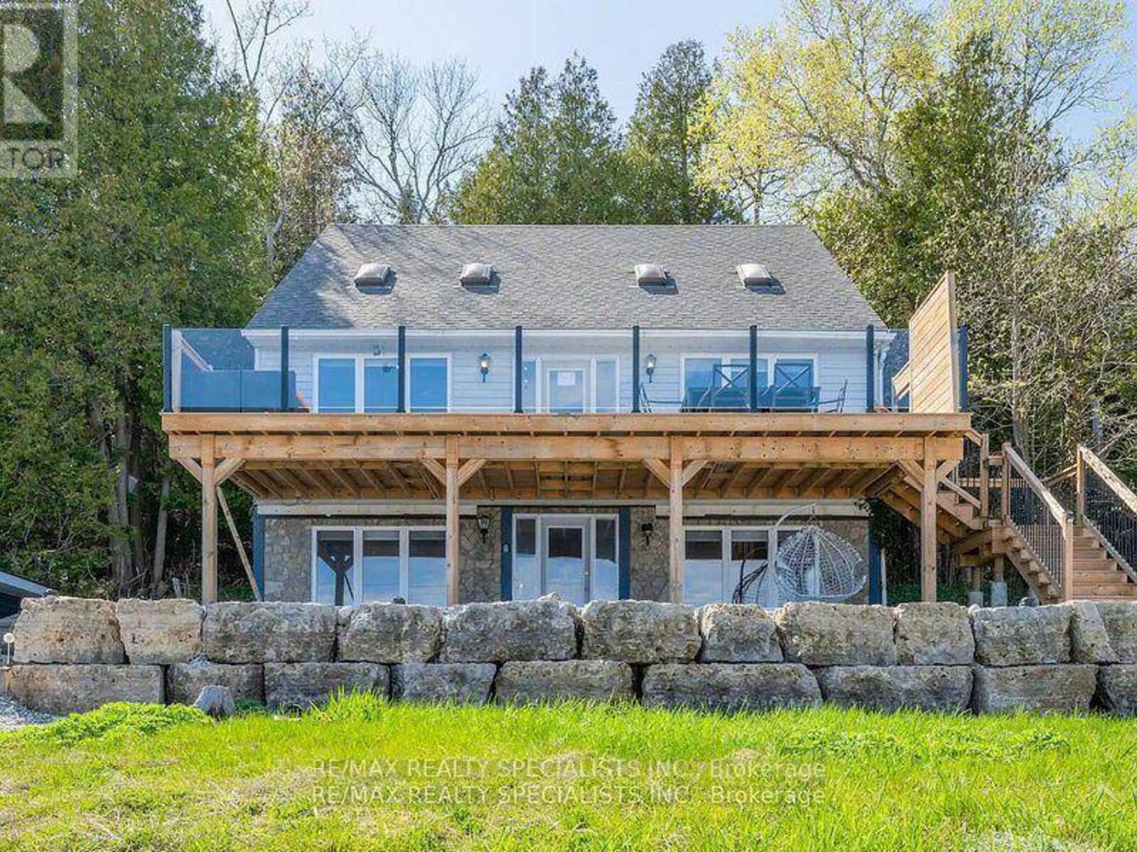 101 NORTH SHORE ROAD, Lion's Head, Ontario N0H 1W0