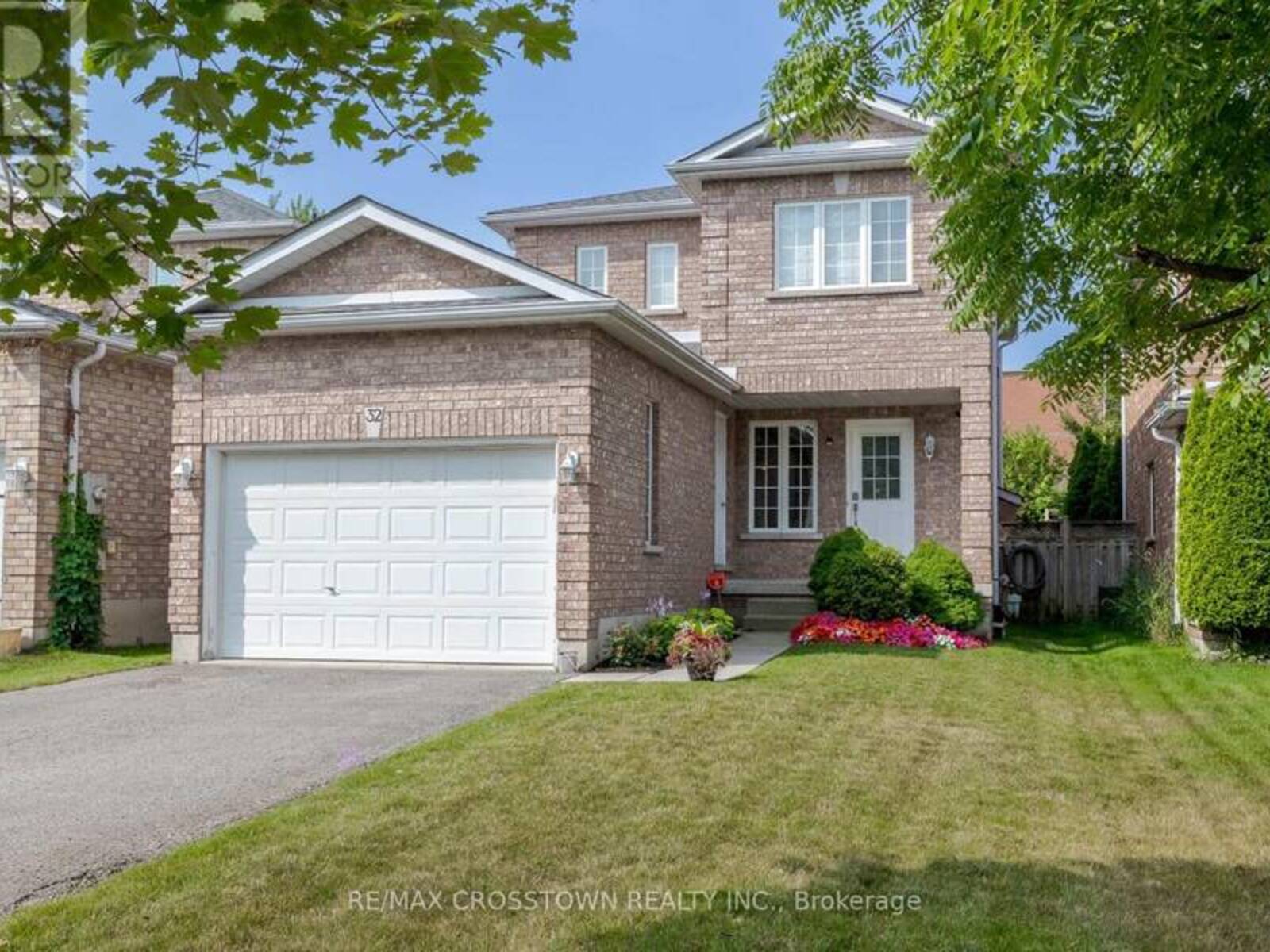 32 BROWN WOOD DRIVE, Barrie, Ontario L4M 6N5