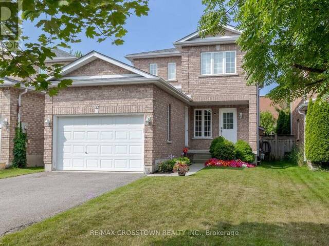 32 BROWN WOOD DRIVE Barrie Ontario, L4M 6N5