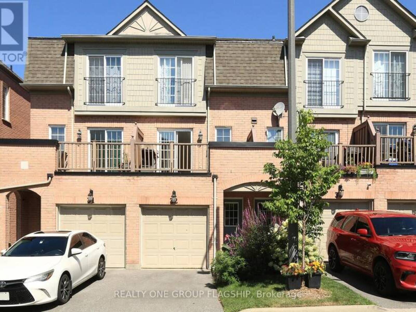 32 - 1100 BEGLEY STREET, Pickering, Ontario L1W 4B3