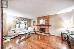 20 CAPTAIN FRANCIS DRIVE | Markham Ontario | Slide Image Twelve