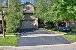 9 SPRINGER DRIVE | Richmond Hill Ontario | Slide Image One