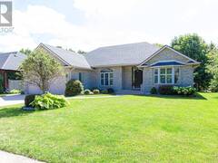 4 FOREST WOOD DRIVE Norfolk Ontario, N0A 1N3