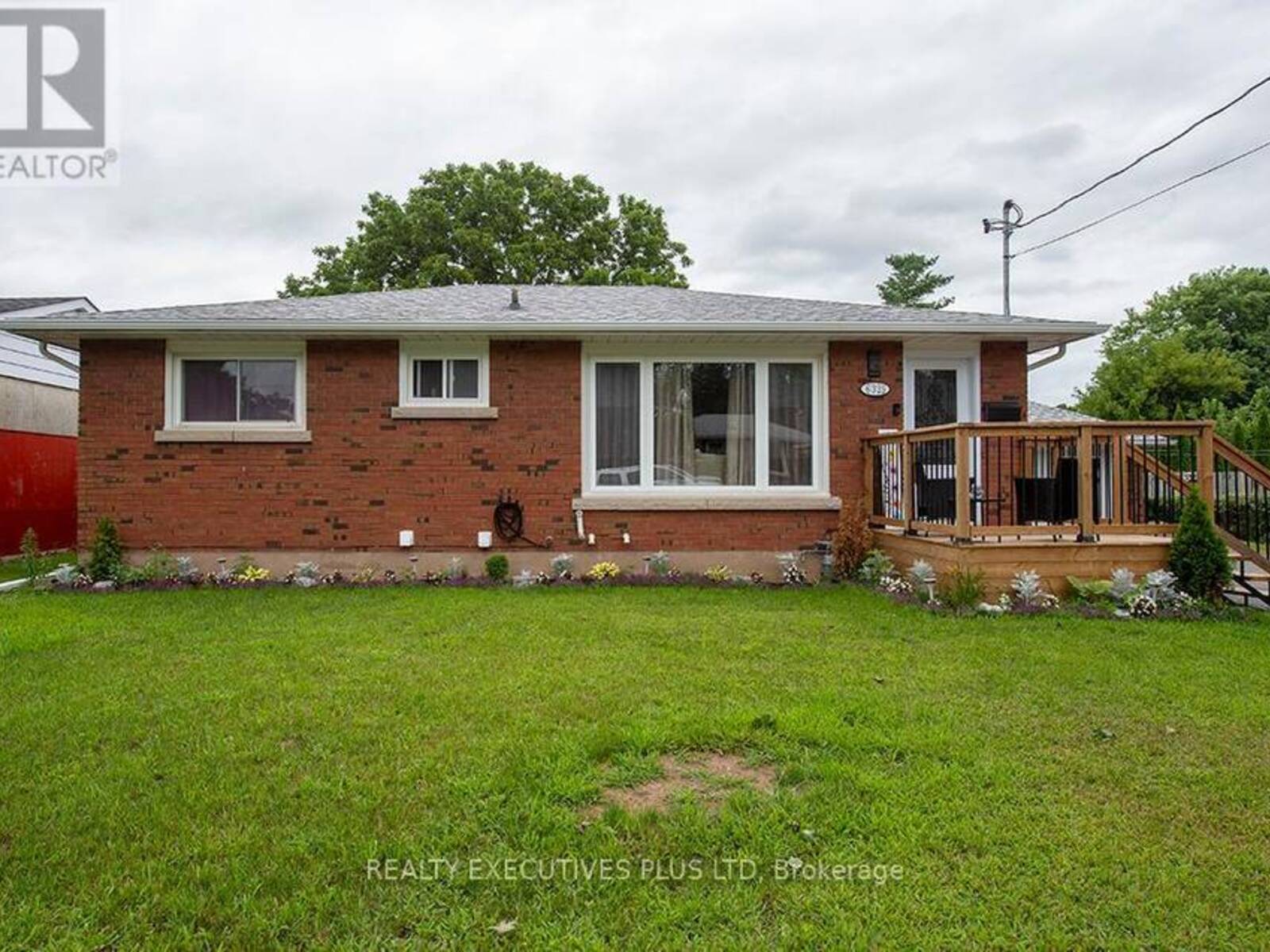 6325 DOREEN DRIVE, Niagara Falls, Ontario L2E 5K3