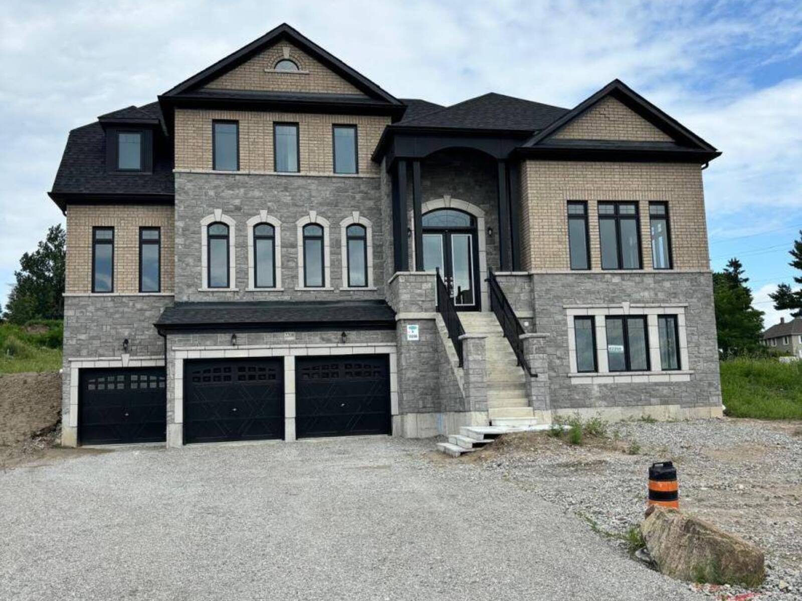 2208 GREG GEMMELL WAY, Innisfil, Ontario L0L 1K0