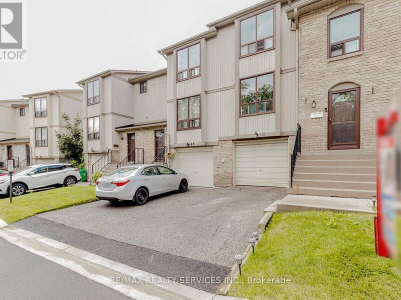 82 - 82 GUILDFORD CRESCENT, Brampton, Ontario L6S 3K2