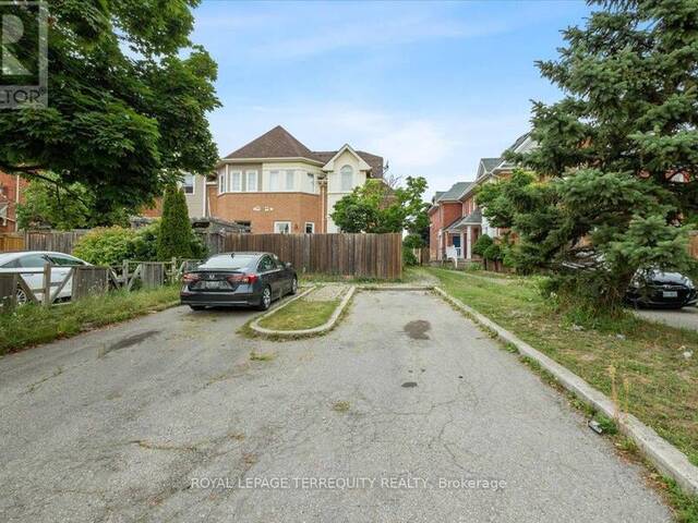 69 SHADY PINE CIRCLE Brampton Ontario, L6R 1K3