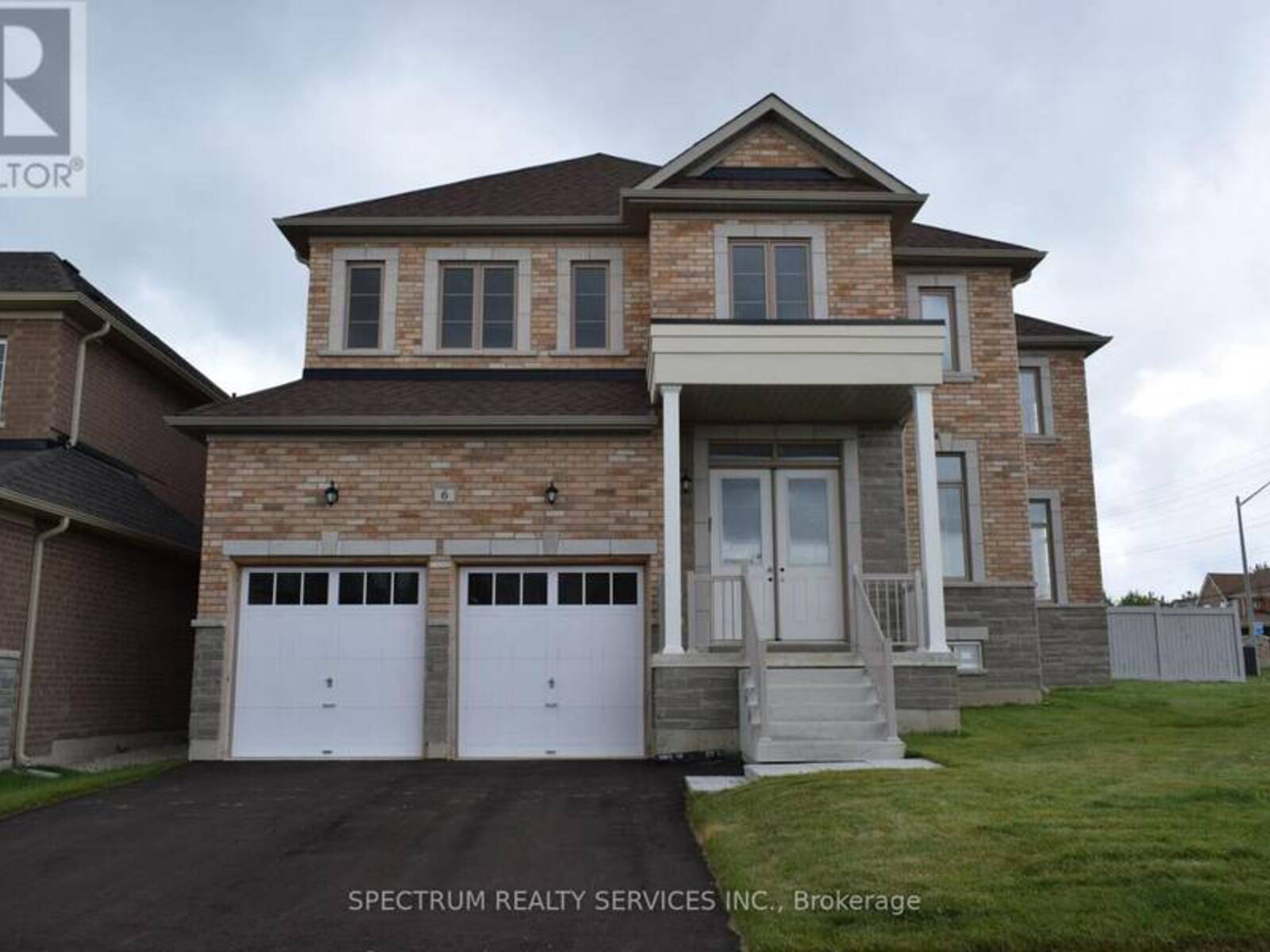 6 BARROW AVENUE, Bradford West Gwillimbury, Ontario L3Z 0W1