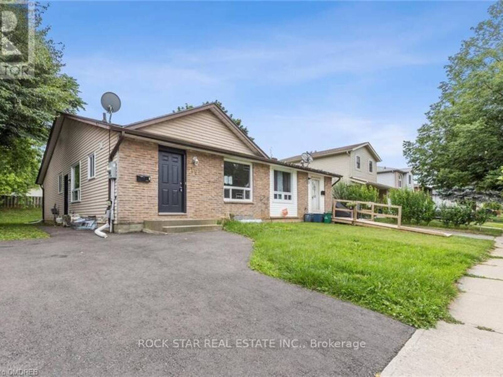 19 SULKY ROAD, Brantford, Ontario N3P 1K1