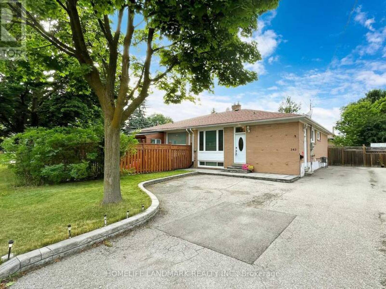 243 TAYLOR MILLS DRIVE S, Richmond Hill, Ontario L4C 2S7