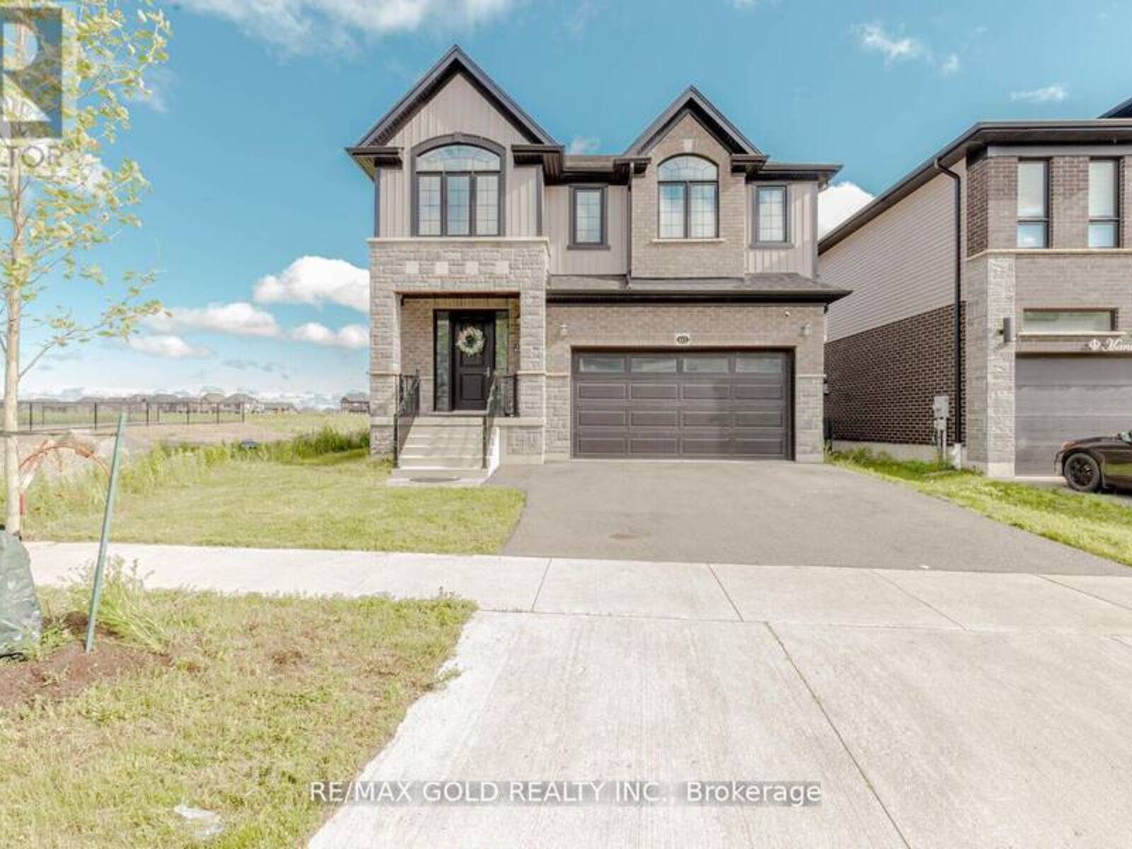 60 MONARCH WOODS DRIVE, Kitchener, Ontario N2P 0K1