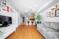 16H - 8 ROSEBANK DRIVE | Toronto Ontario | Slide Image Five