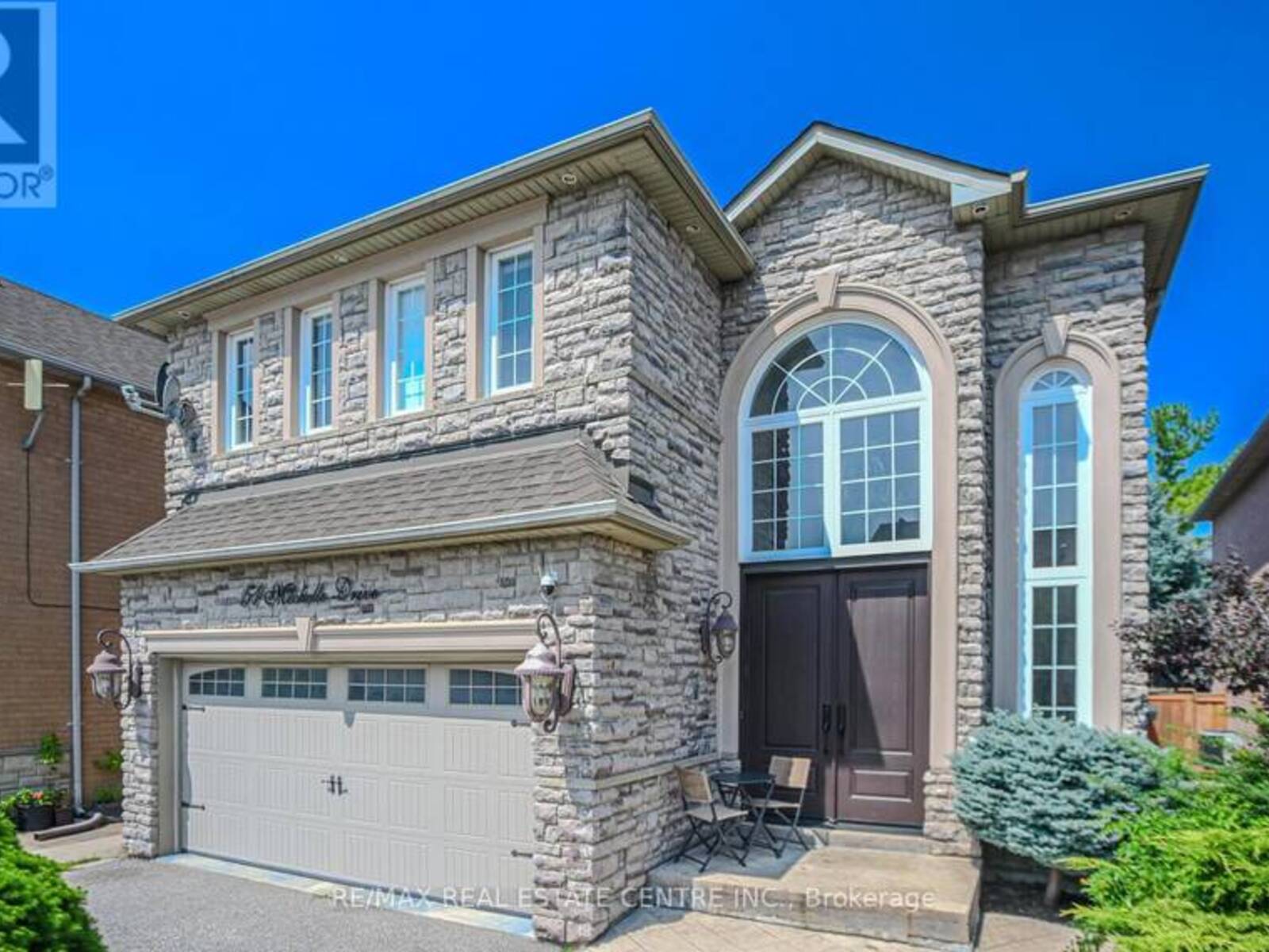 51 MICHELLE DRIVE, Vaughan, Ontario L4L 9B8