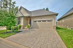 12 COBBLESTONE DRIVE | Niagara-on-the-Lake Ontario | Slide Image One