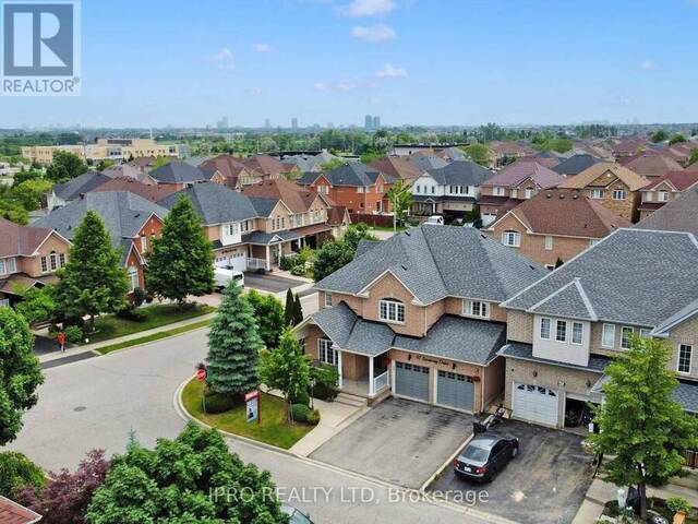 47 SANDWAY DRIVE Brampton Ontario, L7A 2T8