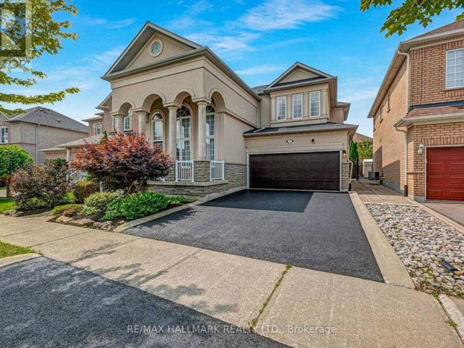 18 VELLORE WOODS BOULEVARD, Vaughan, Ontario L4H 1Y6