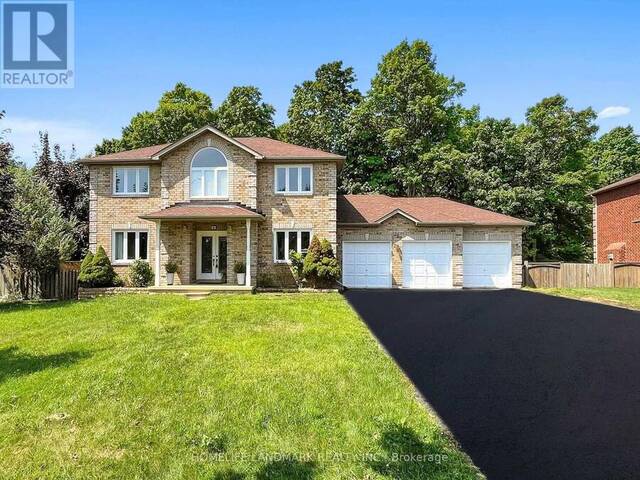 28 HOLLY MEADOW ROAD Barrie Ontario, L4N 8S2