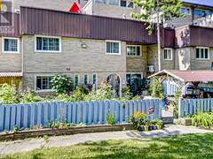 96 - 14 LONDON GREEN COURT W Toronto Ontario, M3N 1K2