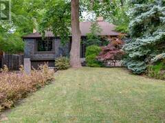 300 HENDON AVENUE Toronto Ontario, M2M 1B2