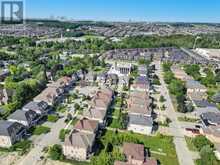 15 DAY LILY CRESCENT | Richmond Hill Ontario | Slide Image Three