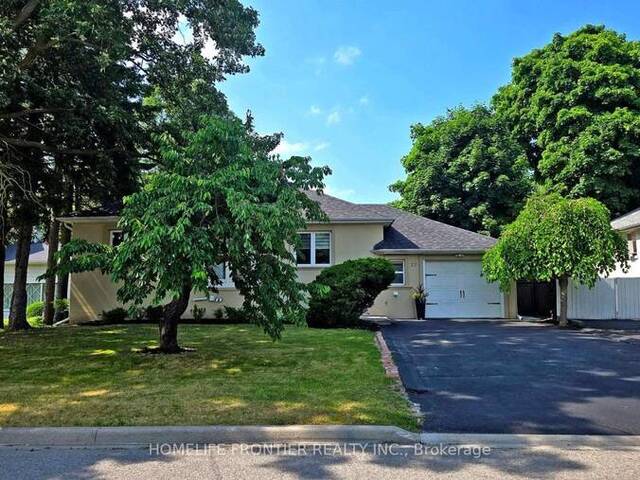 77 ELMWOOD AVENUE Richmond Hill Ontario, L4C 1K4