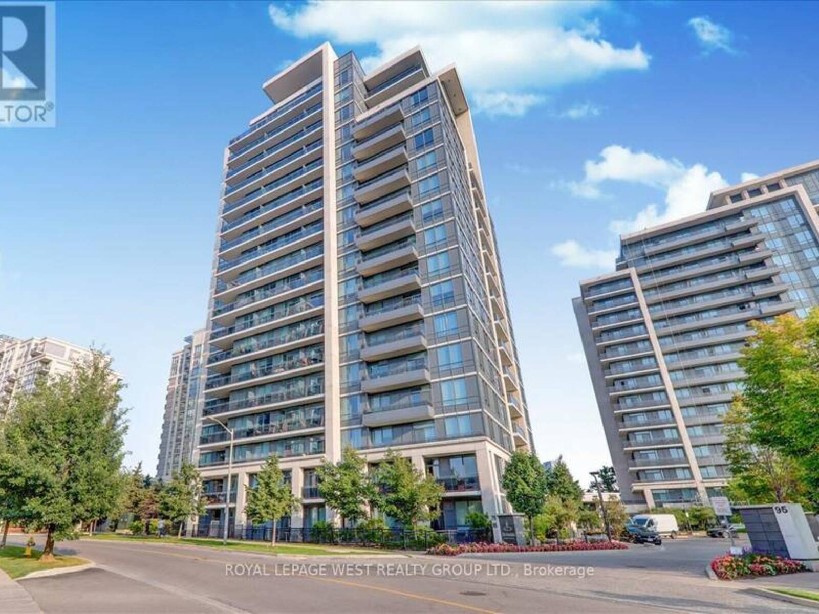 204 - 75 NORTH PARK ROAD, Vaughan, Ontario L4J 0H8