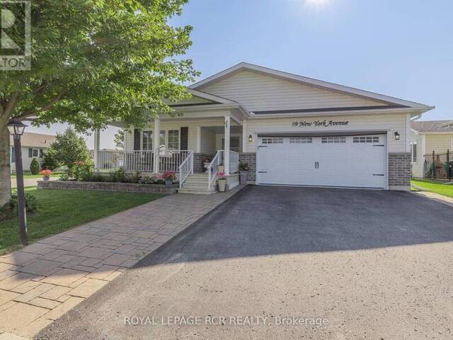 99 NEW YORK AVENUE Wasaga Beach Ontario, L9Z 3A8