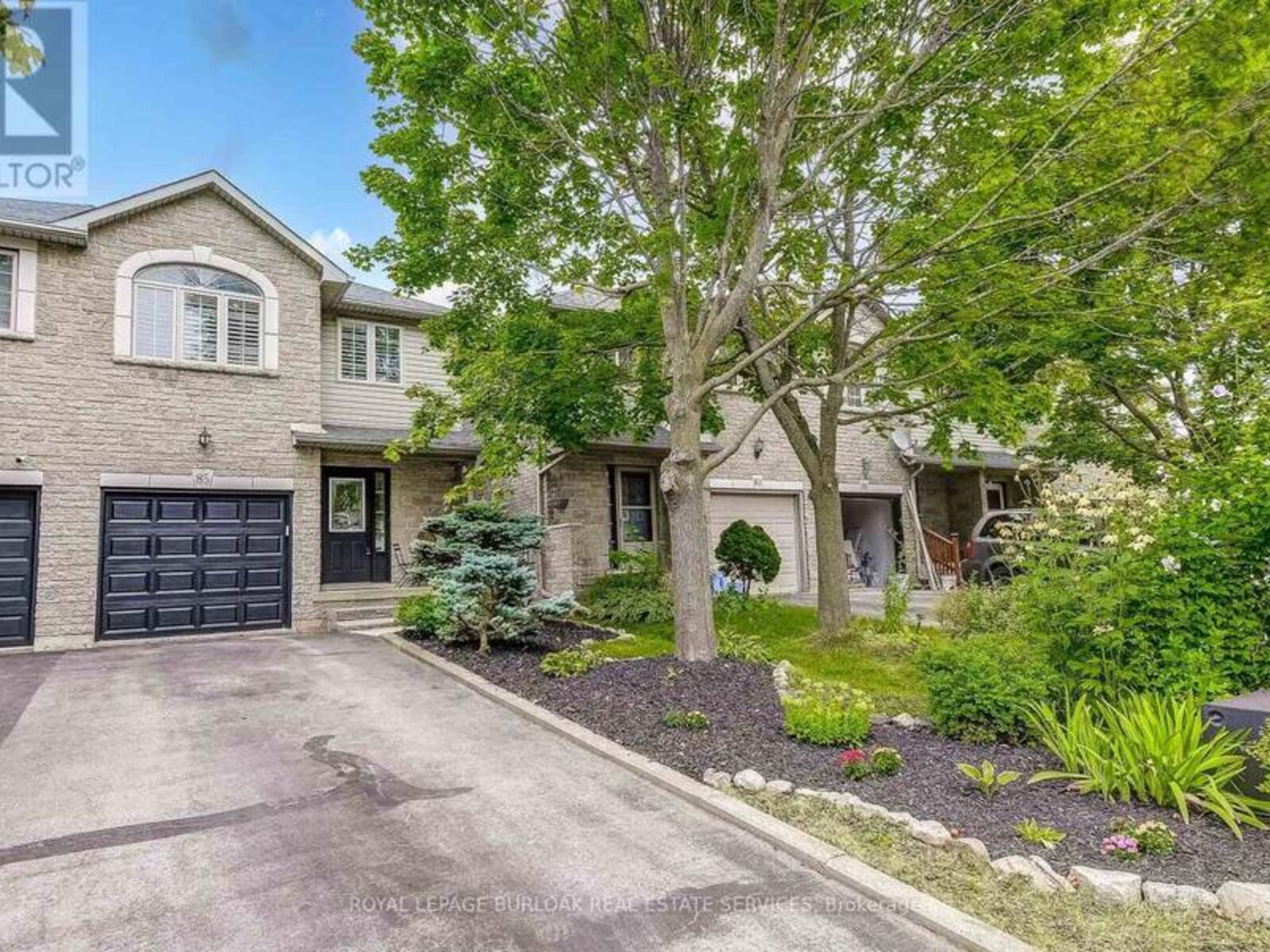 85 FOXBOROUGH DRIVE, Hamilton , Ontario L9G 4Y8