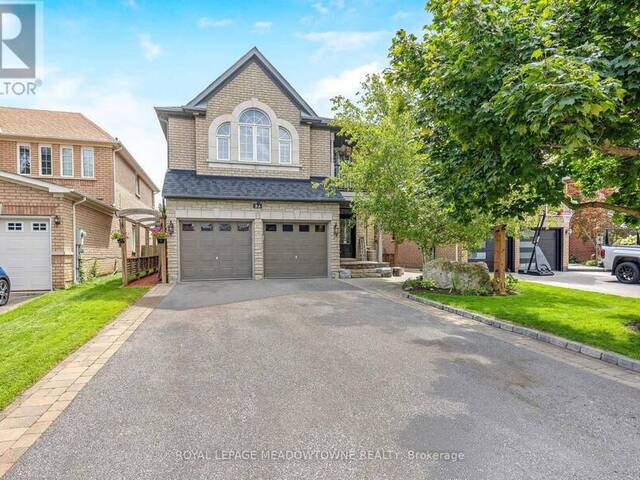 33 CHAPLIN CRESCENT Halton Hills Ontario, L7G 5Y4