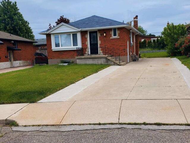 107 WINCHESTER BOULEVARD Hamilton Ontario, L8T 2M9