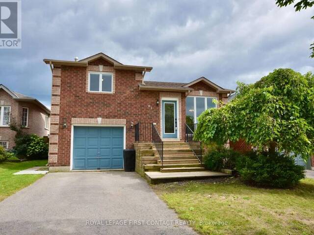 61 HOLLY MEADOW ROAD N Barrie Ontario, L4N 0E3