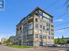 403 - 10376 YONGE STREET Crosby Ontario, L4C 3B8