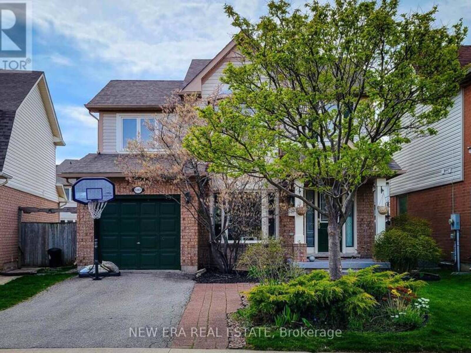 5147 RAVINE CRESCENT, Burlington, Ontario L7L 6N3