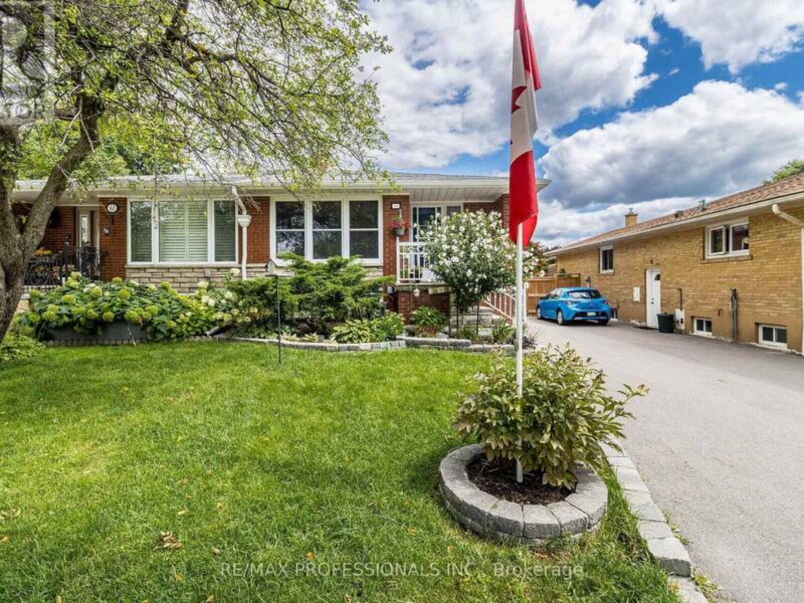 59 VANGUARD DRIVE, Toronto, Ontario M9B 5E8