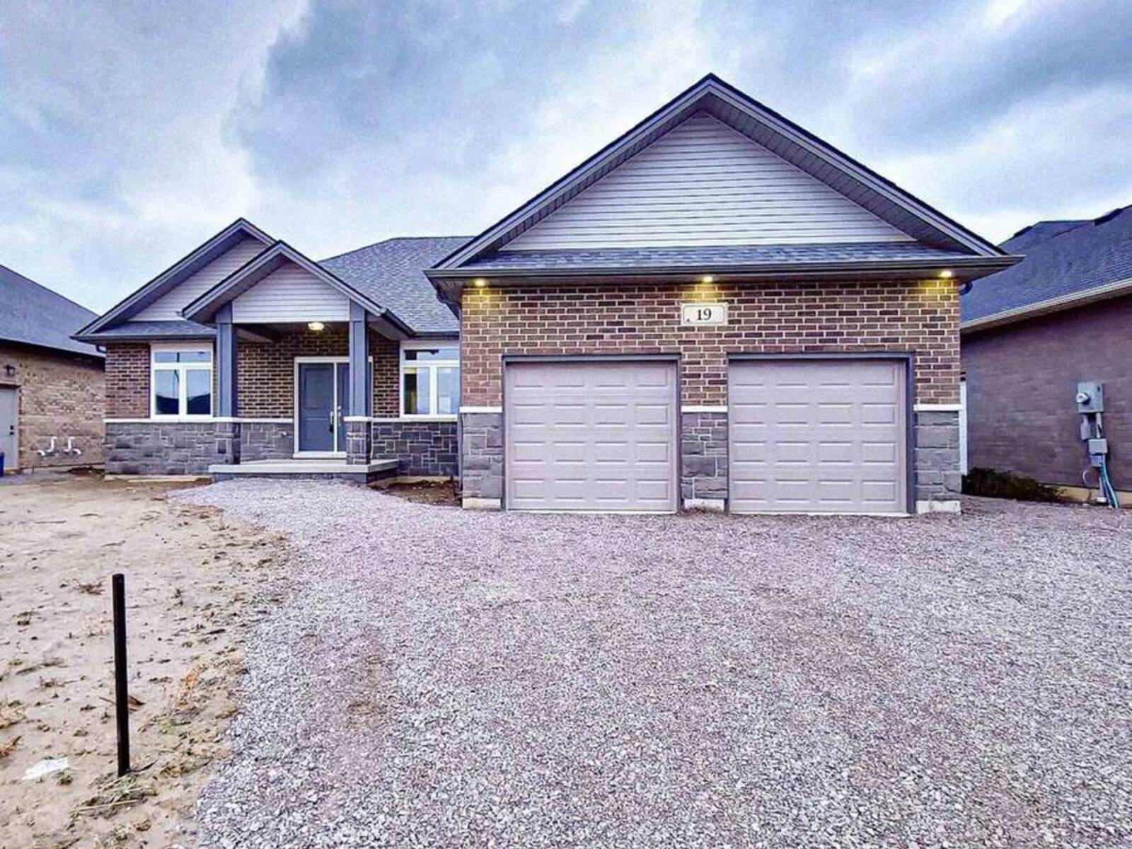 19 TRACY DRIVE, Chatham-Kent, Ontario N7M 6G2