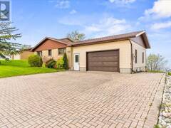 640 HURON TERRACE Kincardine Ontario, N2Z 2H2