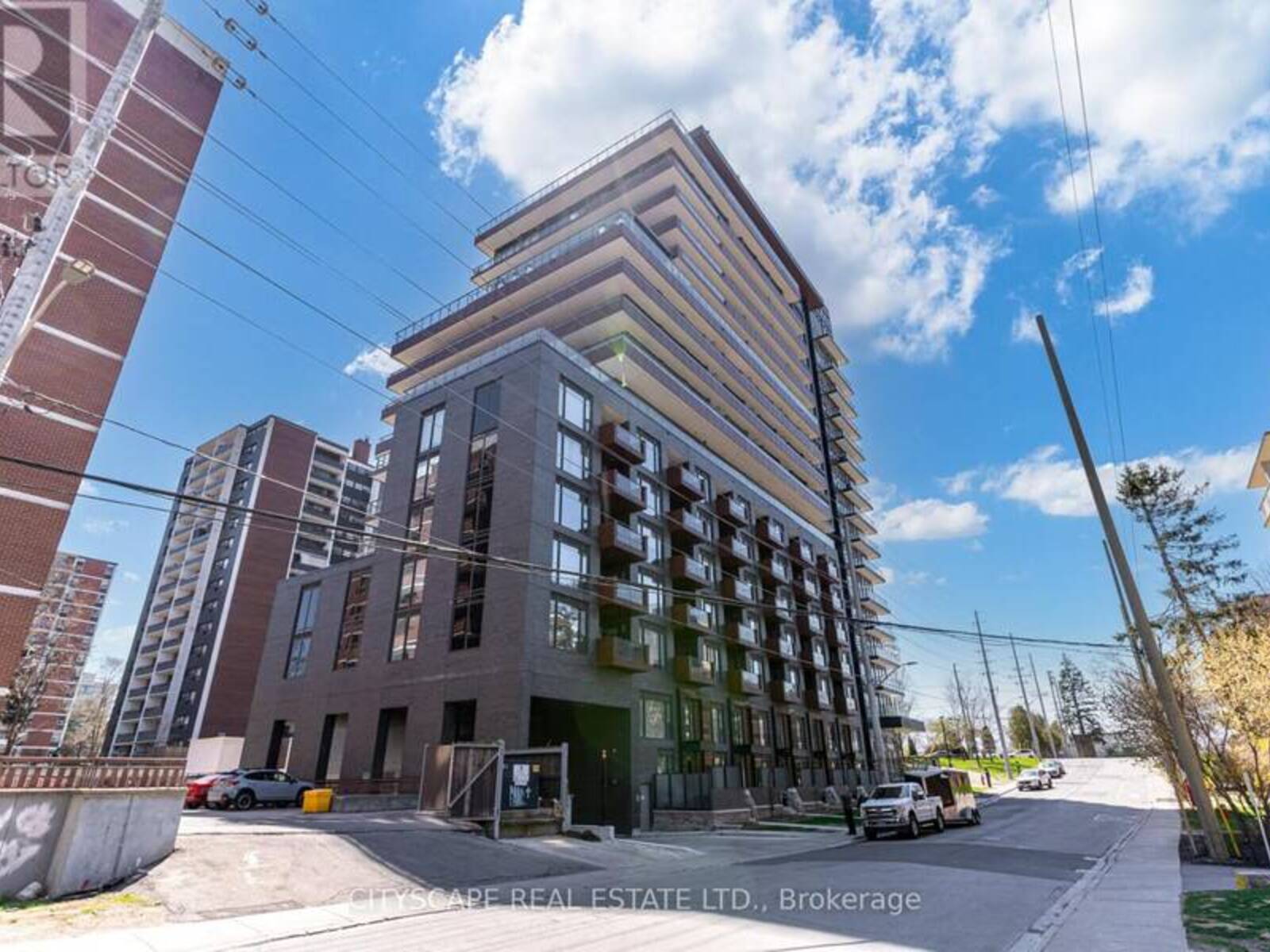 601 - 21 PARK STREET E, Mississauga, Ontario L5G 1L7