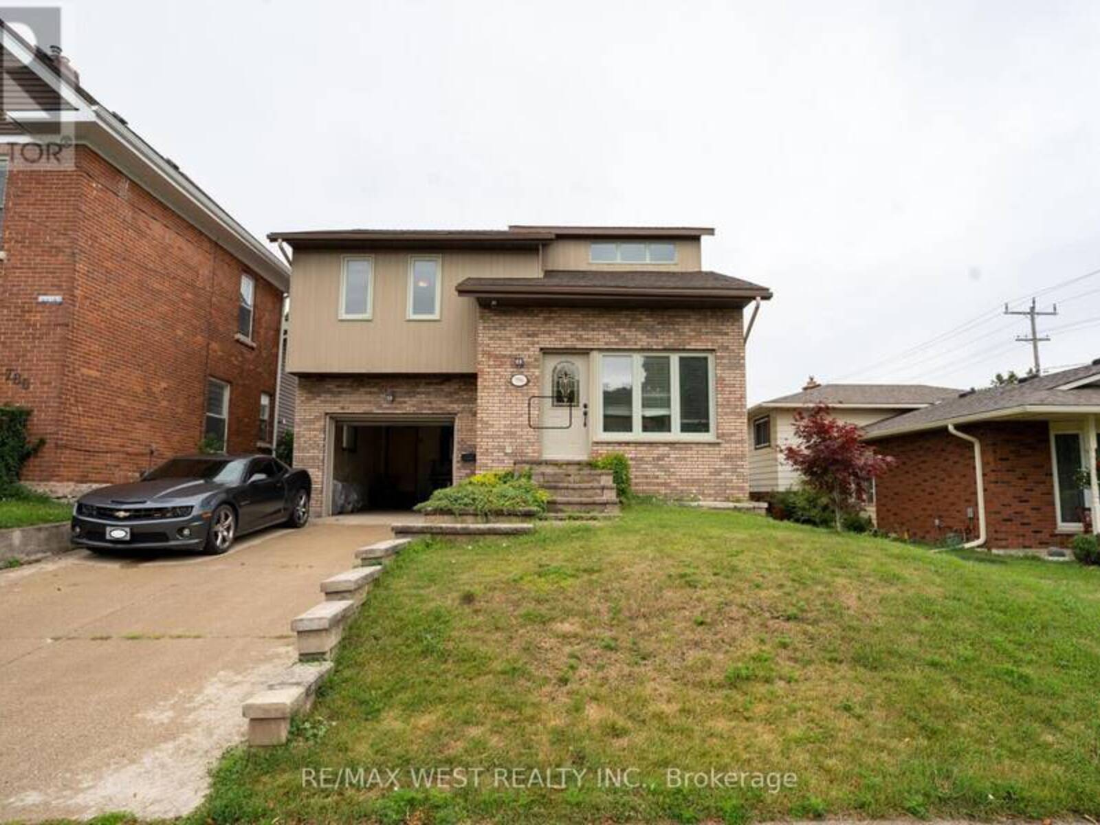 786 8TH STREET E, Owen Sound, Ontario N4K 1L9