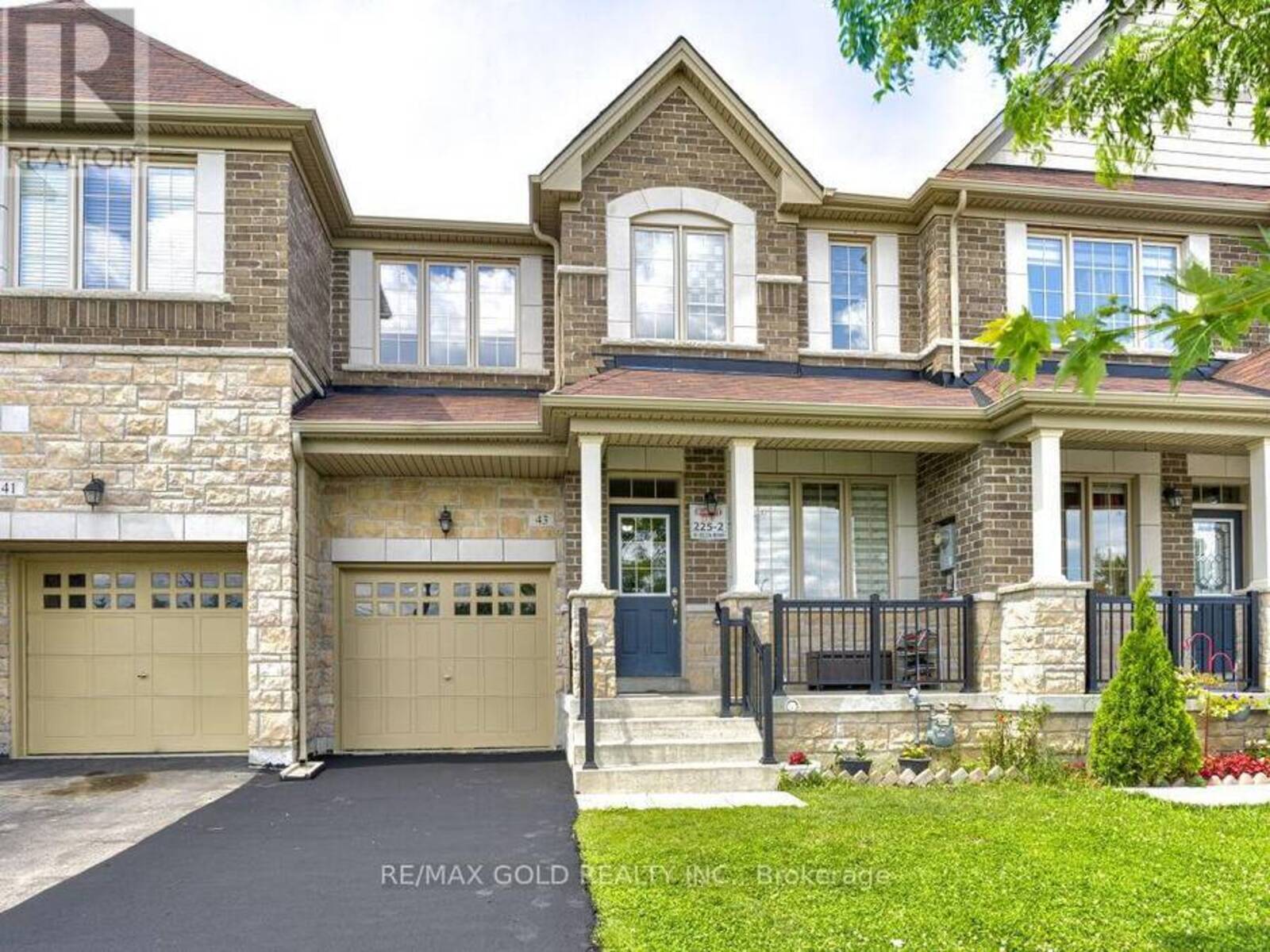 43 ZELDA ROAD N, Brampton, Ontario L6R 0B6