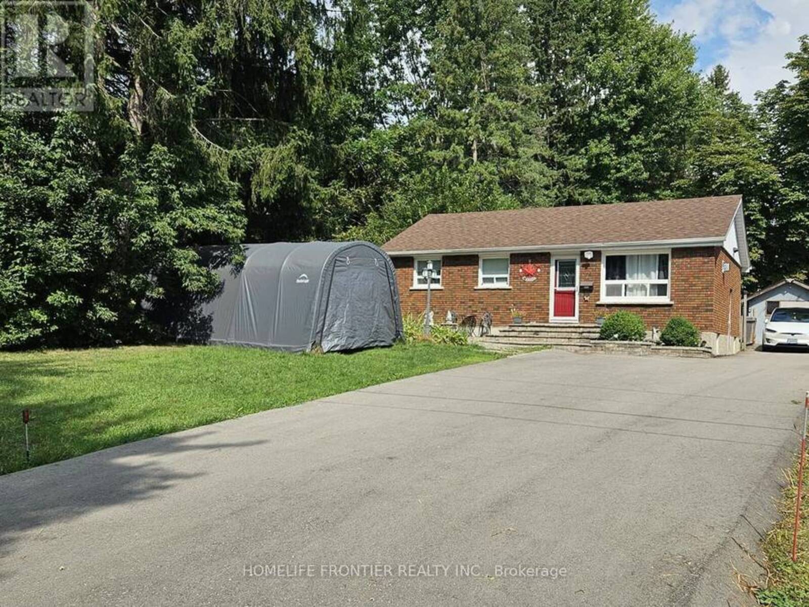 304 OLD HOMESTEAD ROAD, Georgina, Ontario L4P 1E7