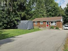 304 OLD HOMESTEAD ROAD Georgina Ontario, L4P 1E7