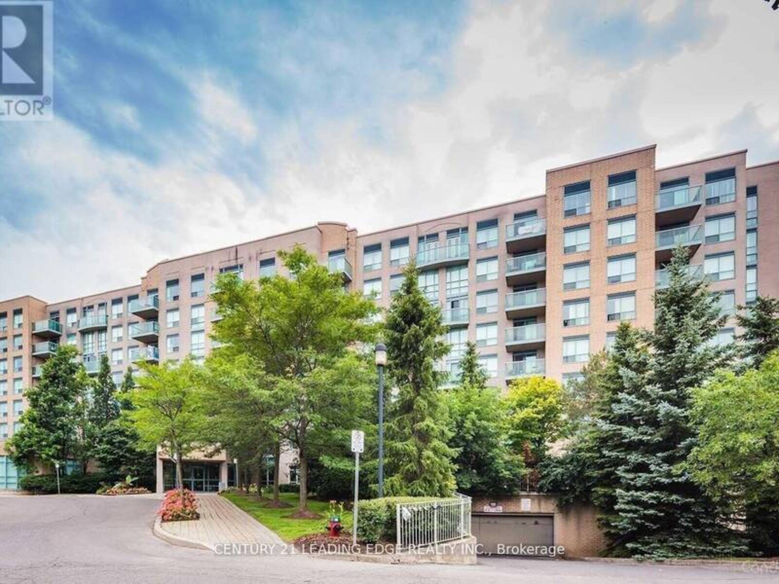 PH22 - 3 ELLESMERE STREET, Richmond Hill, Ontario L4B 4N2