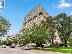 302 - 2 FIELDWAY ROAD Toronto Ontario, M8Z 0B9