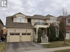 2239 DEVONSHIRE CRESCENT Oakville Ontario, L6M 4T5