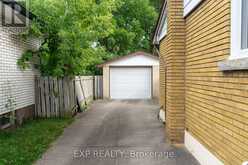 6326 DOREEN DRIVE | Niagara Falls Ontario | Slide Image Eight