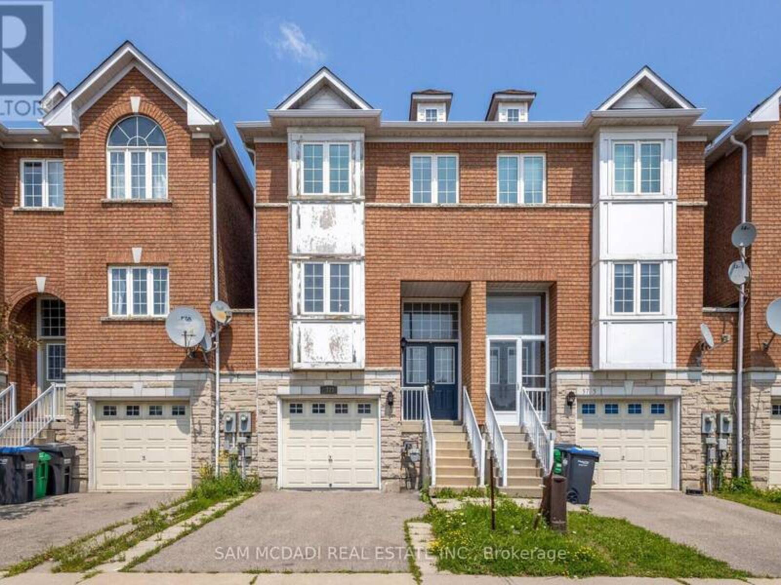 5727 RETREAT STREET, Mississauga, Ontario L5R 0B5