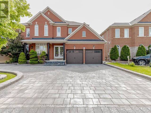 19 LEPARC ROAD Brampton Ontario, L6P 1X8