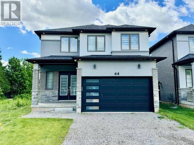 44 MILLER DRIVE Hamilton Ontario, L9G 2J1